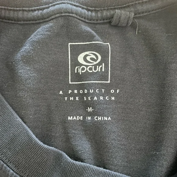 Women’s rip curl born at bells t shirt, black, size medium. - Picture 2 of 2